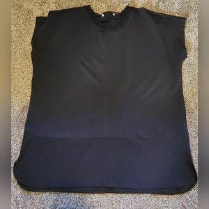 4/$20 Large black top